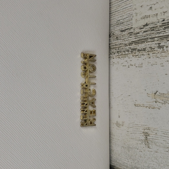 Kenneth Cole Reaction black white striped zipper large handbag goldtone accents - Picture 2 of 12